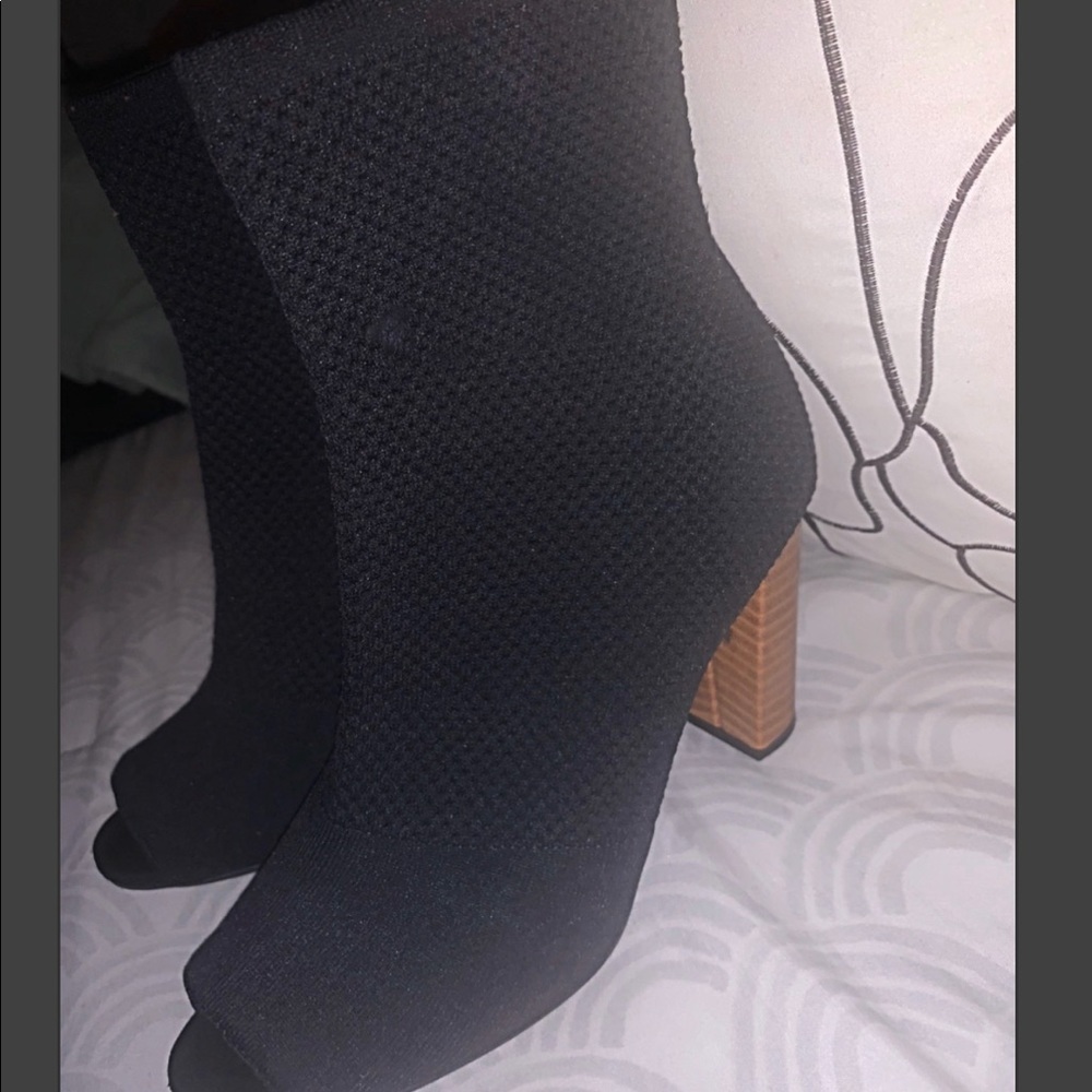 Modern thick material comfy open toe heels